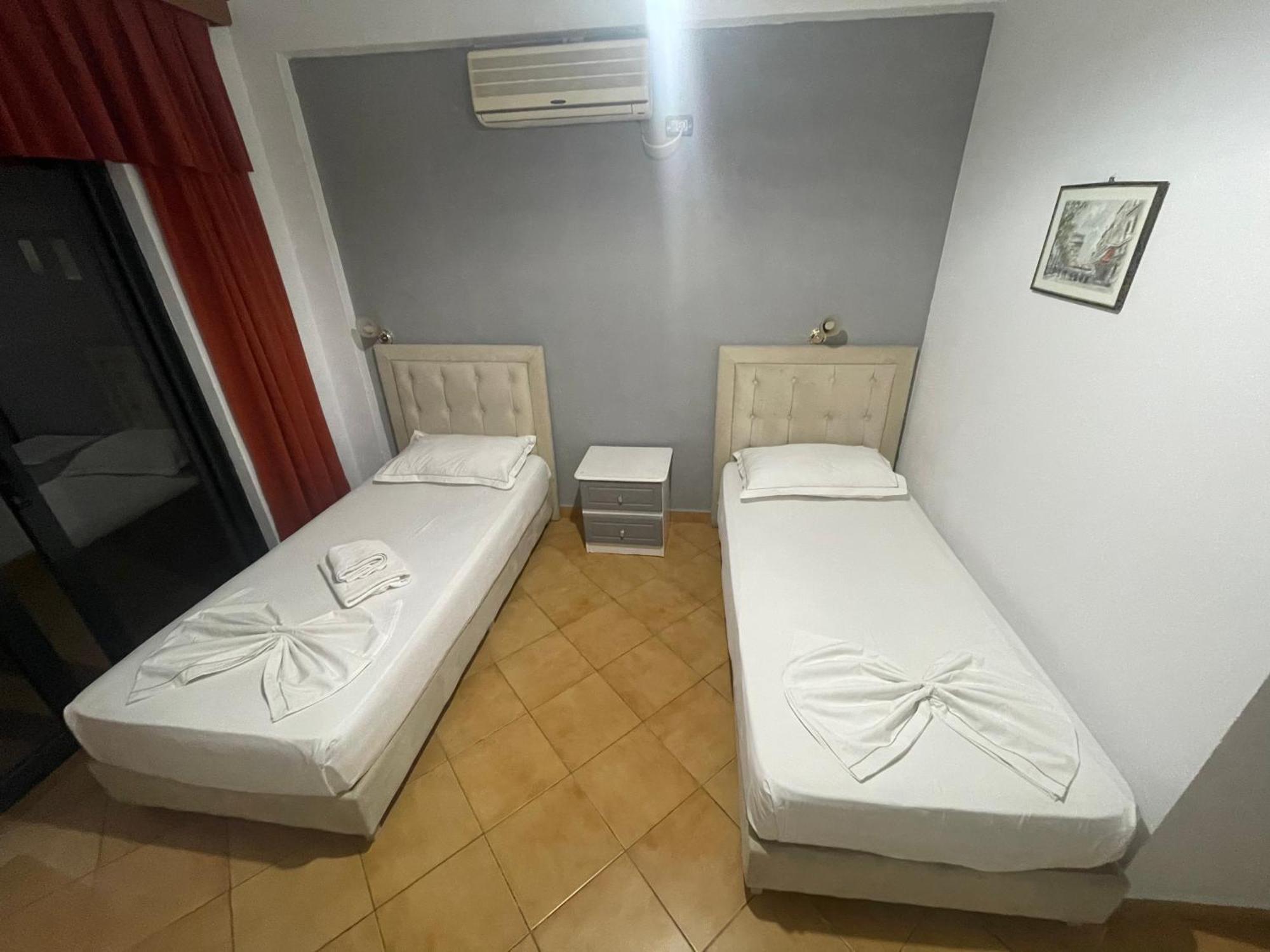 Hotel Kanina Sarande Exterior photo